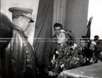 1953_024_050