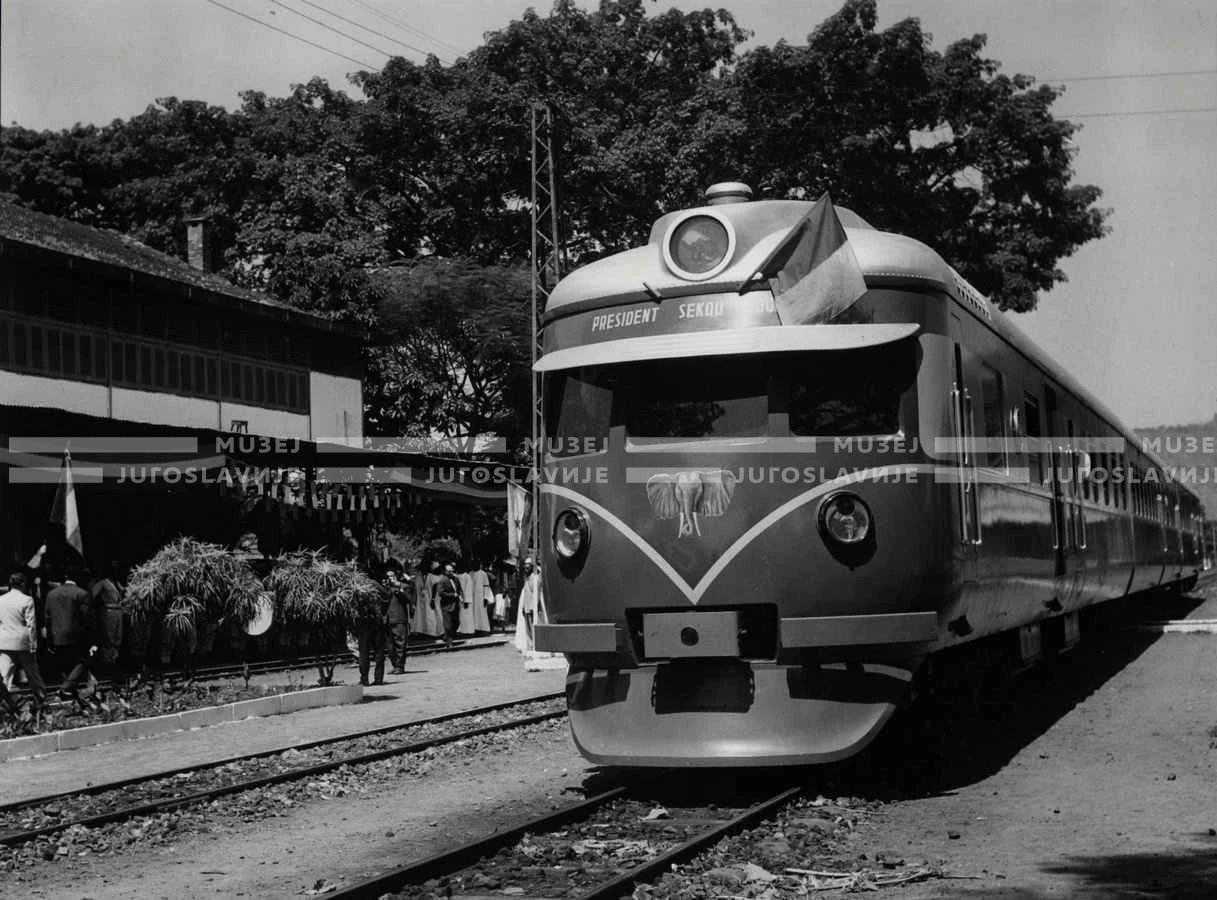 1961_157_145