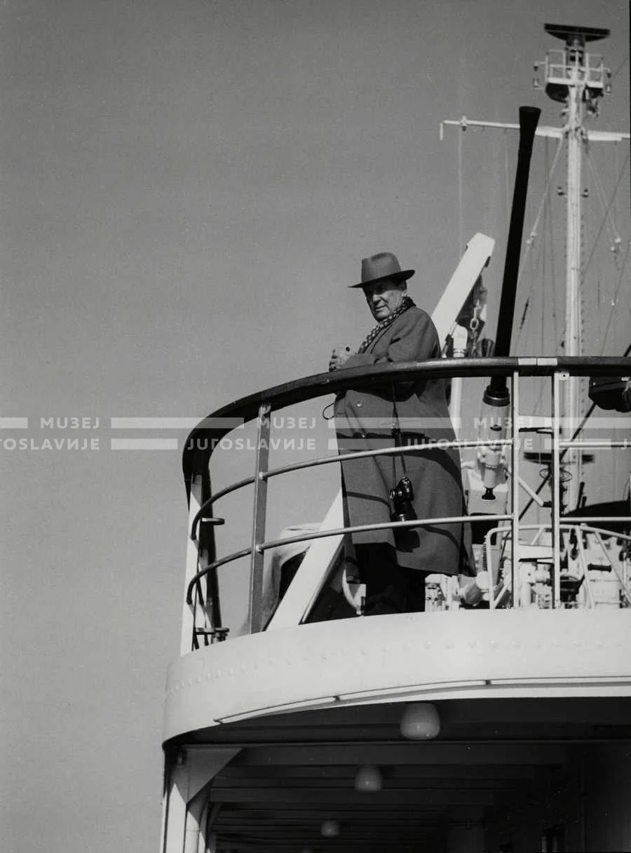 1961_150_048