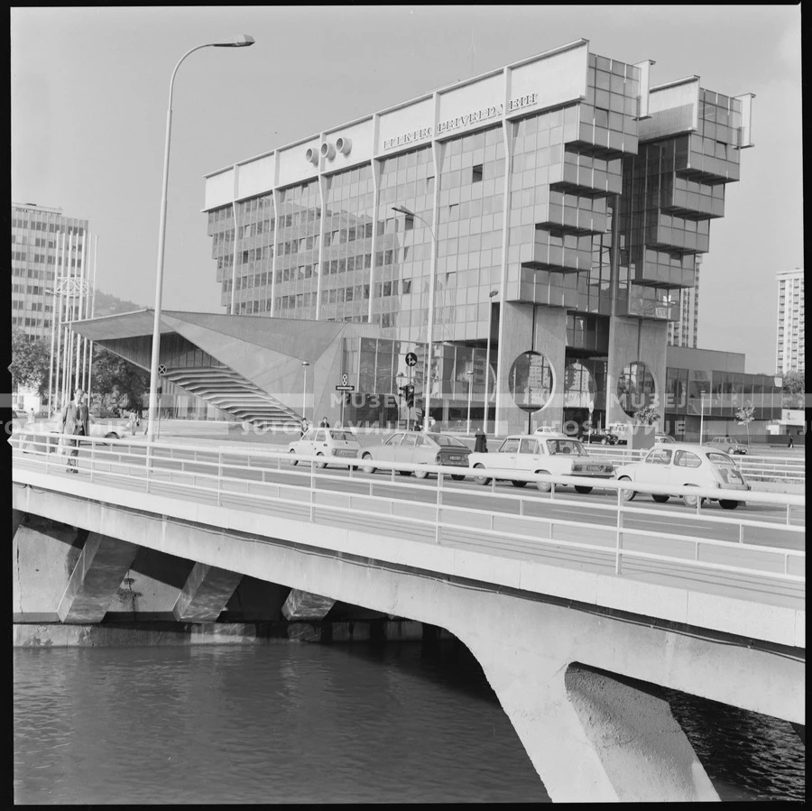 ML_B_4790