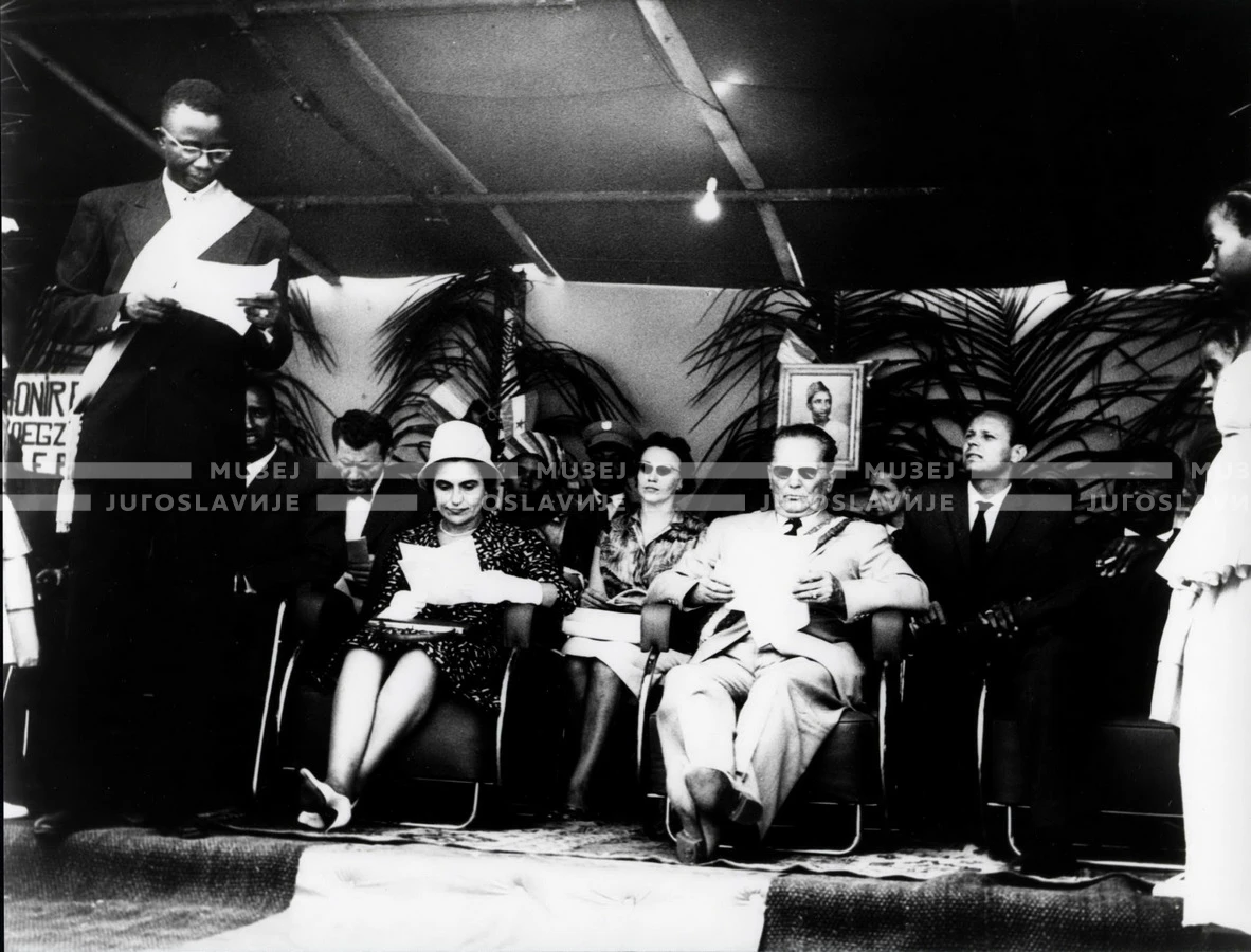 1961_157_177
