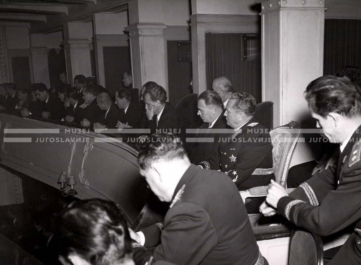 1951_012_092