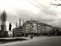 1954_027_067