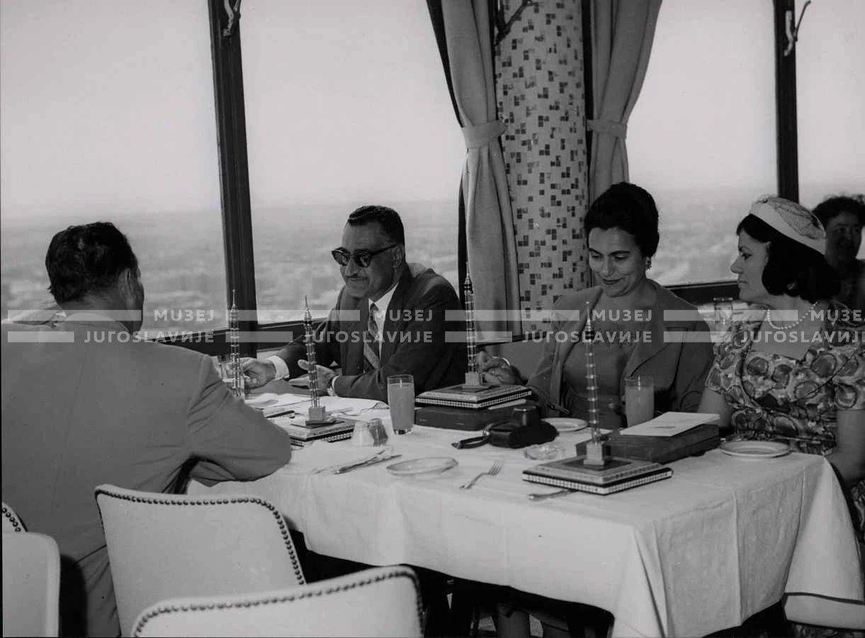 1961_165_029