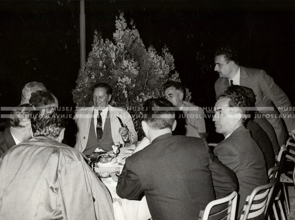 1961_169_148