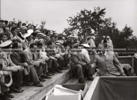 1951_010_103