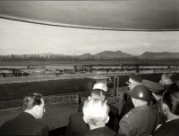 1954_027_047