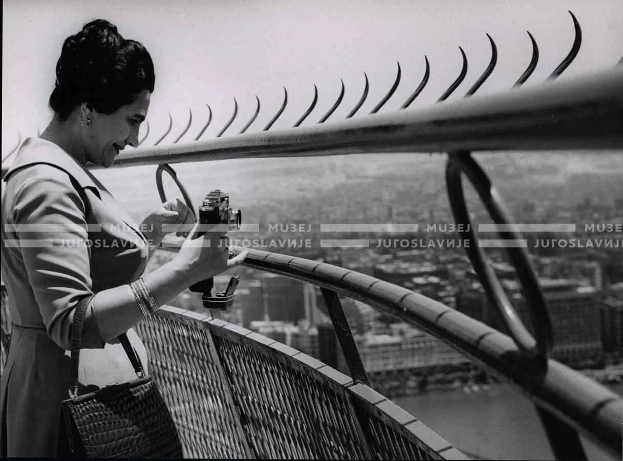 1961_165_023