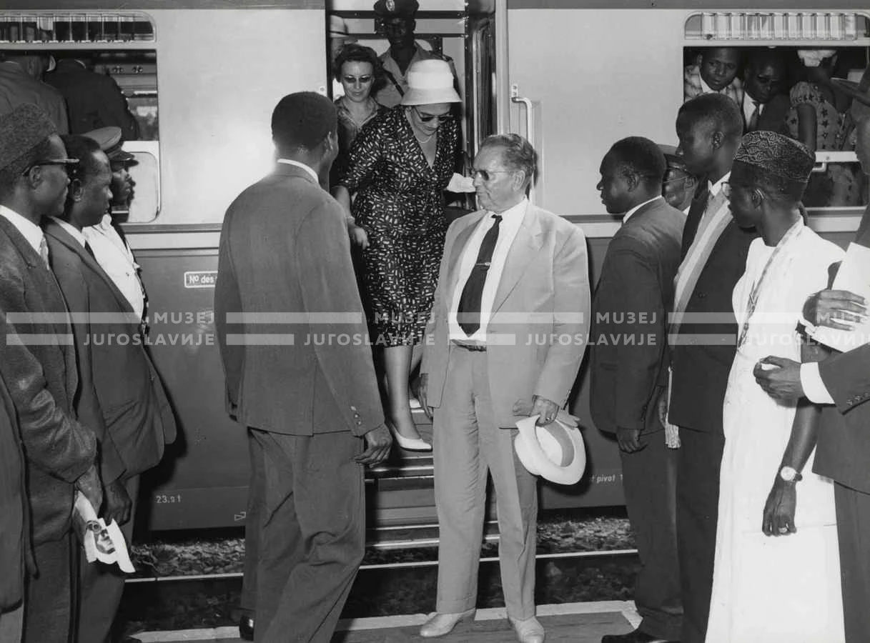 1961_157_171