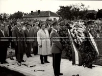 1961_169_012
