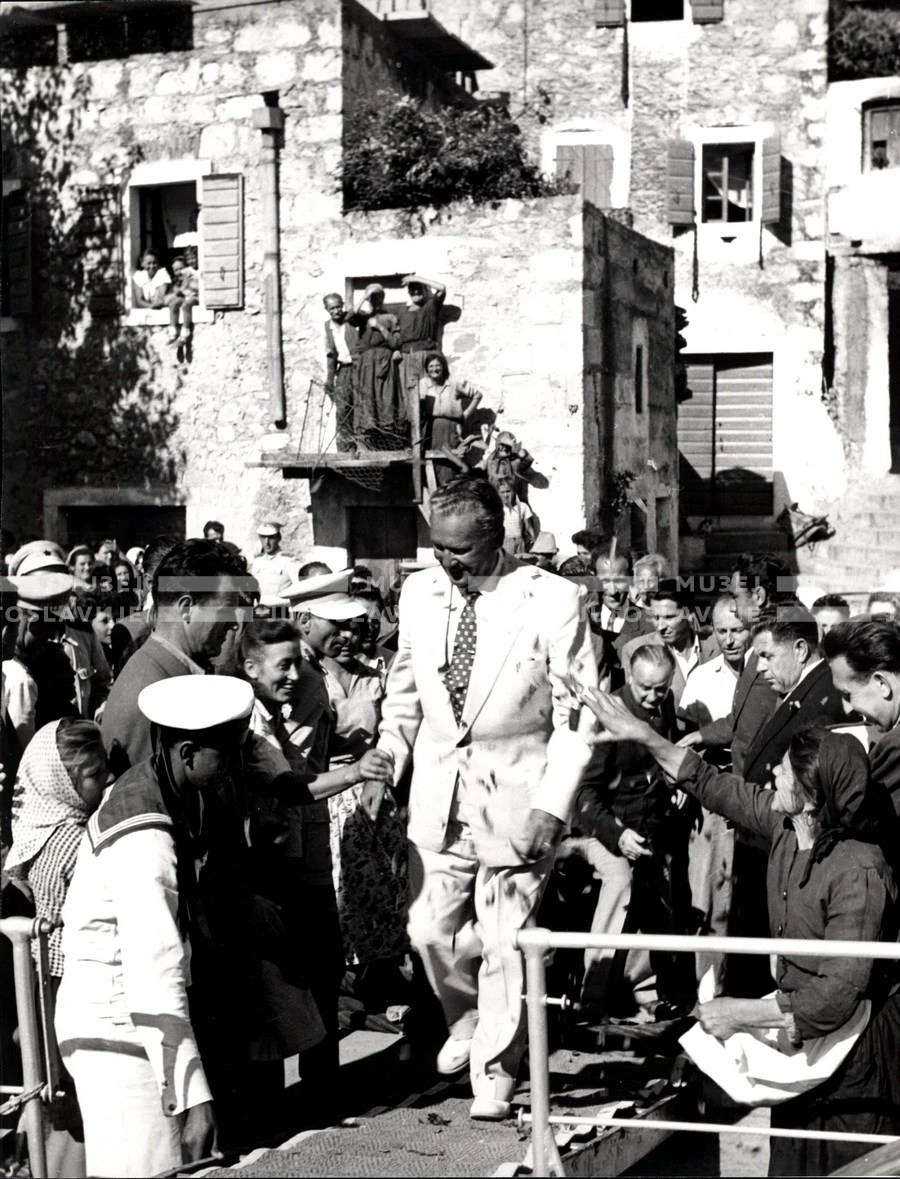1953_023_064