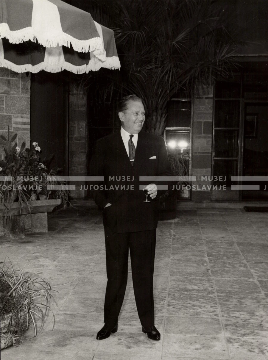 1961_168_008