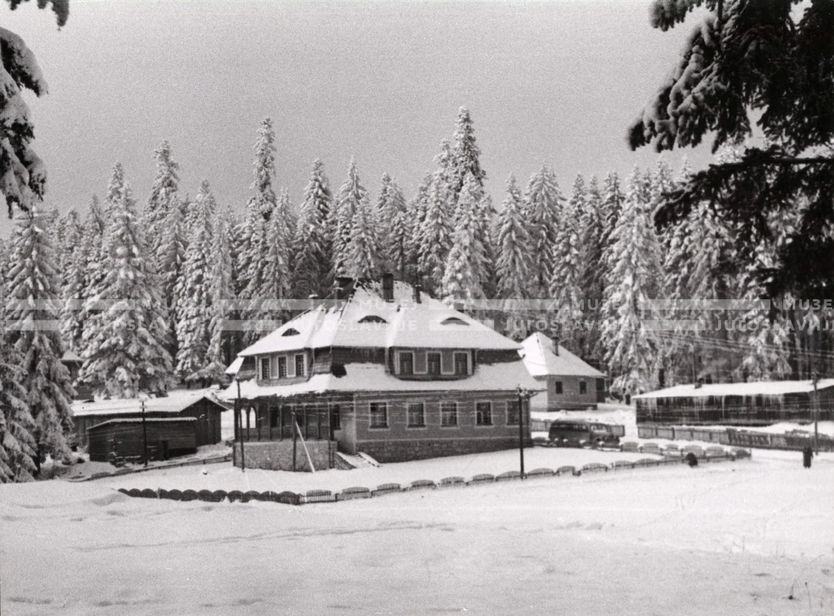 1950-51_008_133