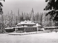 1950-51_008_133