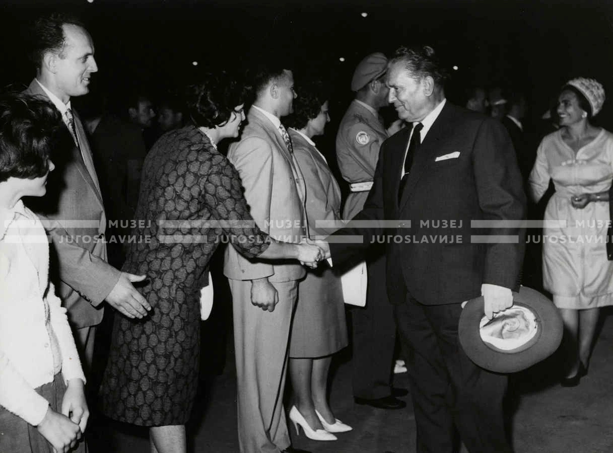 1961_165_131