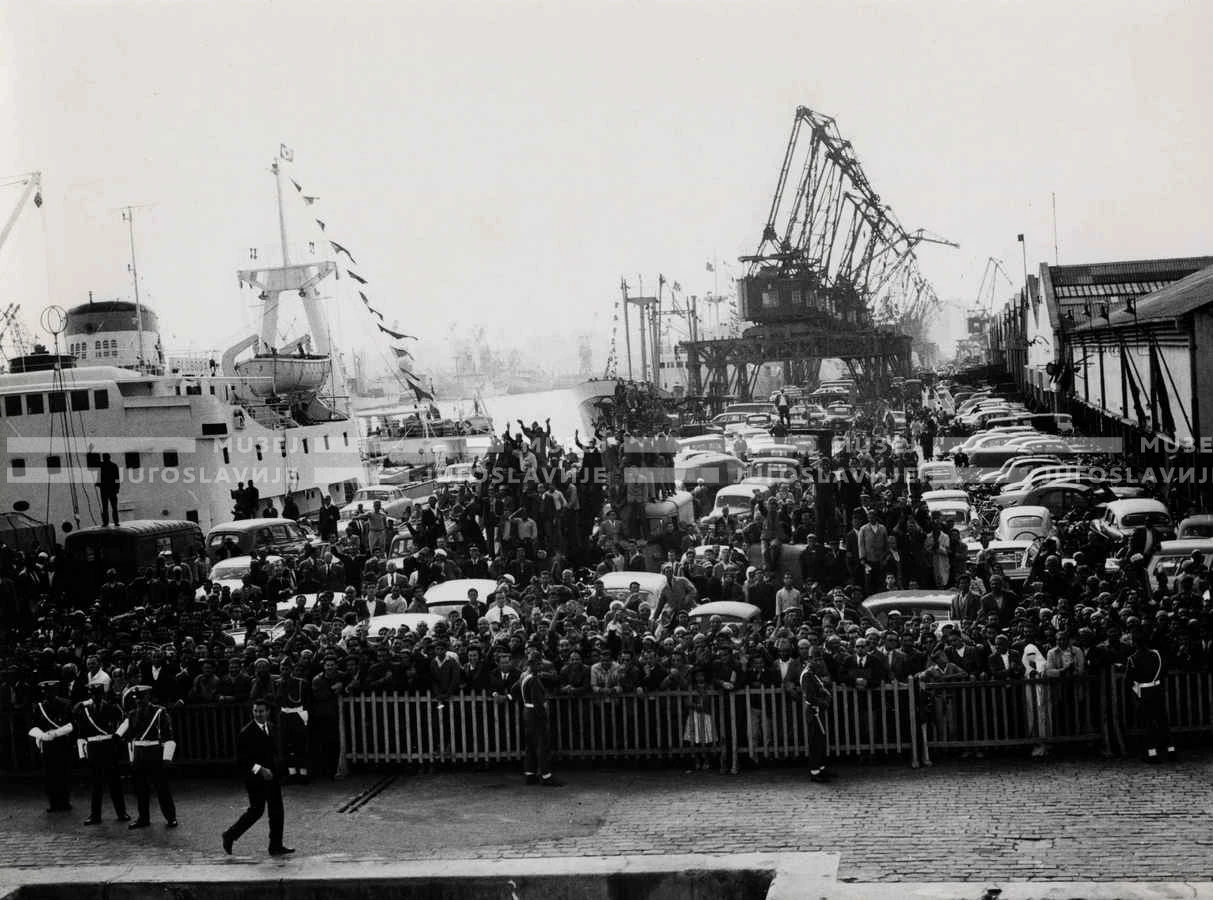 1961_160_004