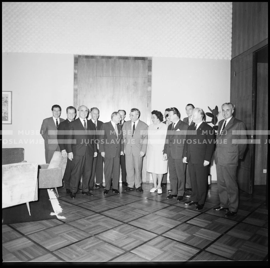 AR_B_29_11