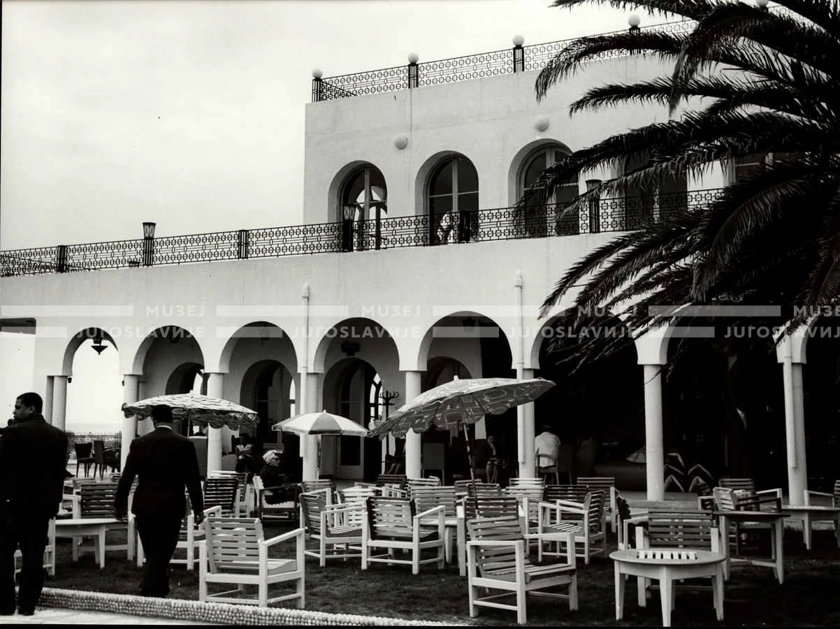 1961_162_142