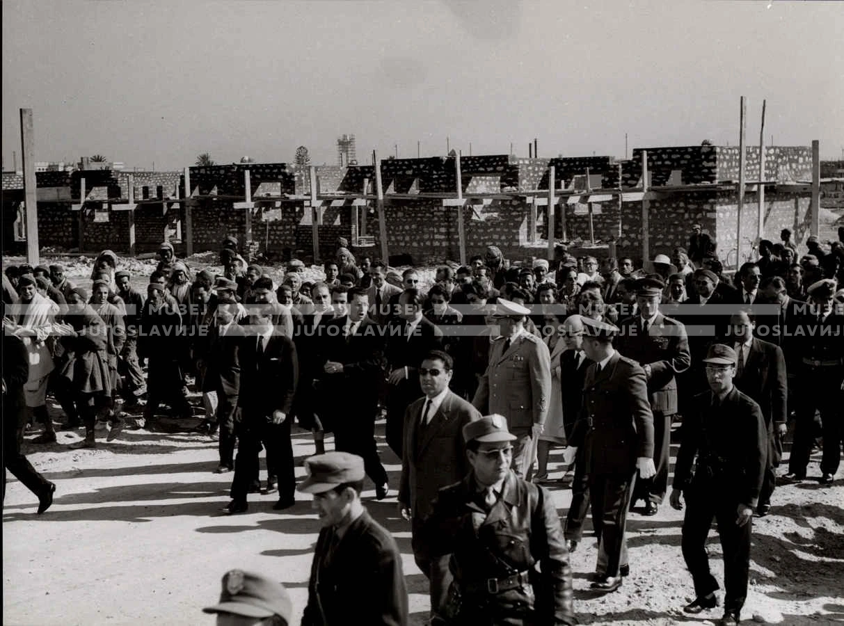 1961_163_146