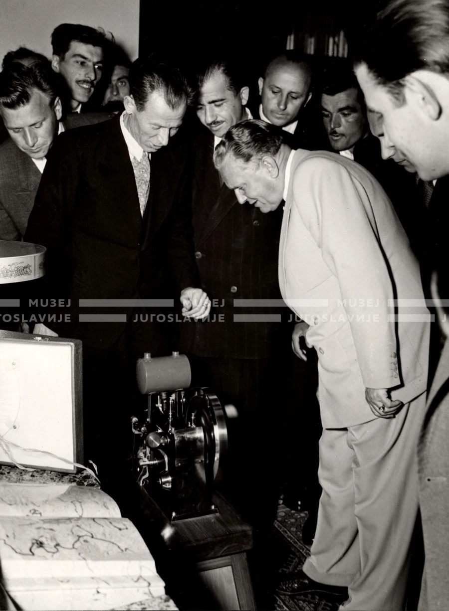 1952_014_088