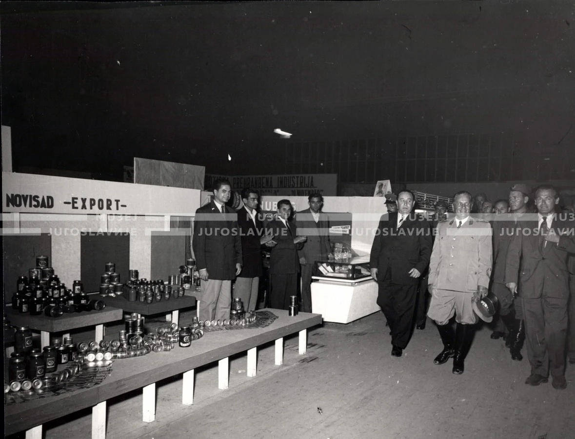 1953_023_132