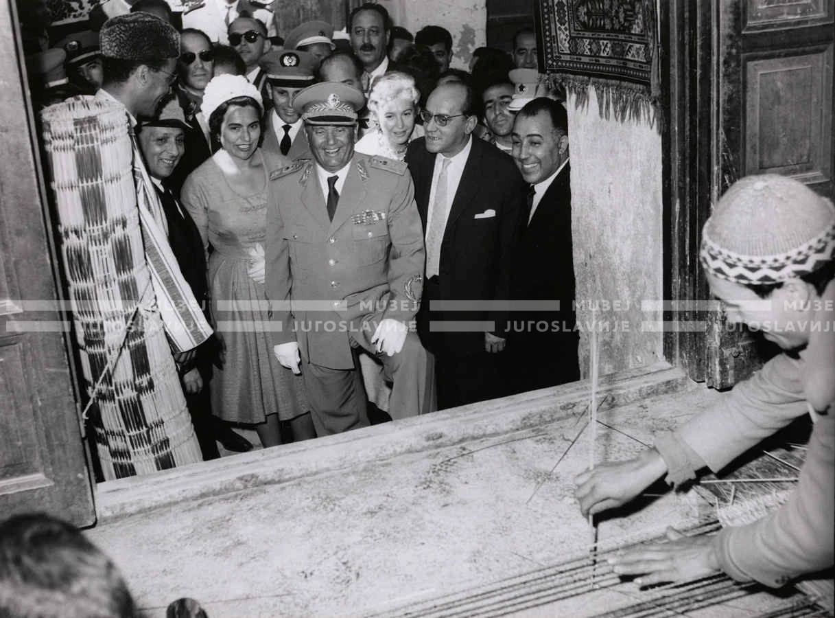 1961_160_175