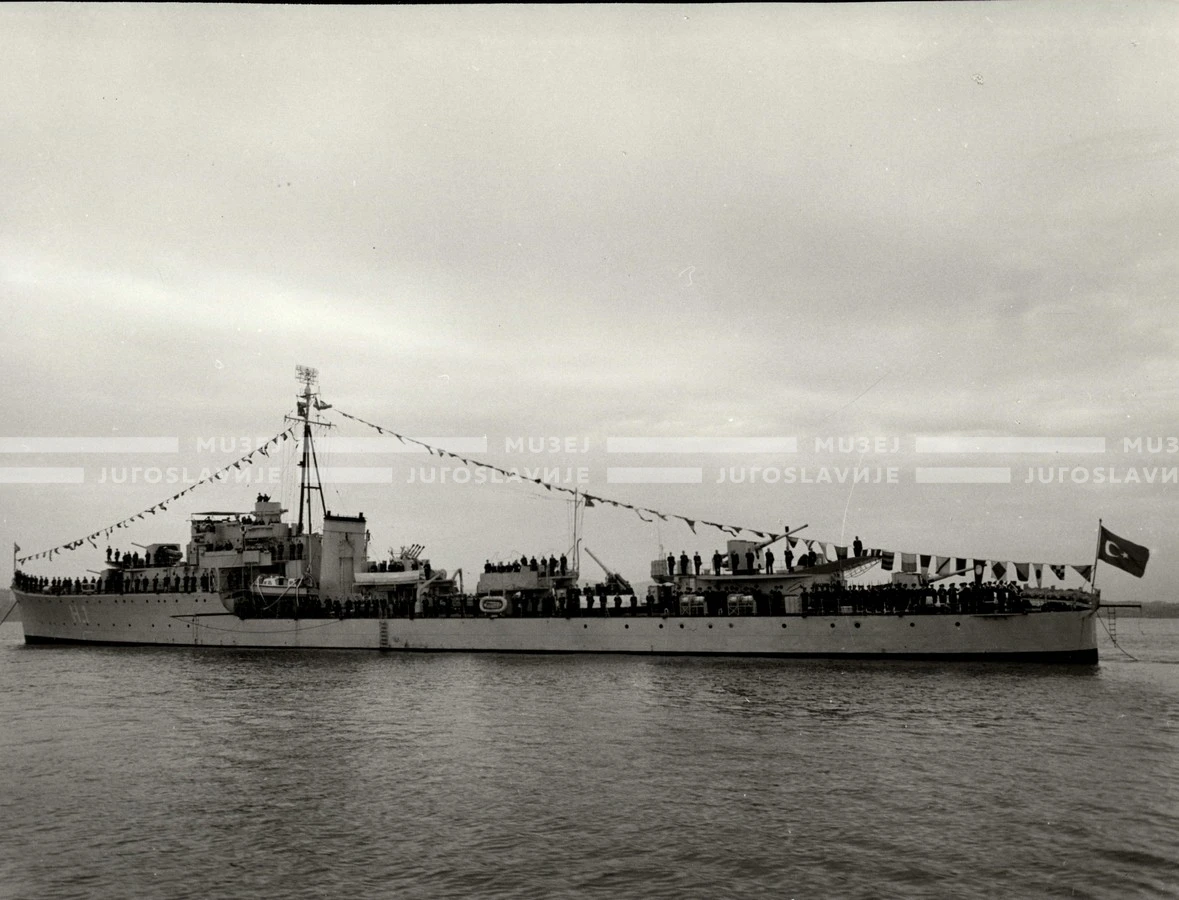 1954_027_099