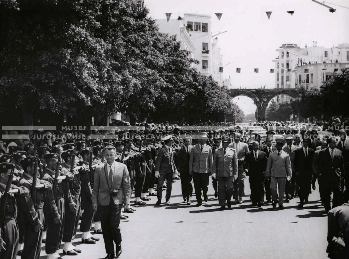 1961_160_100