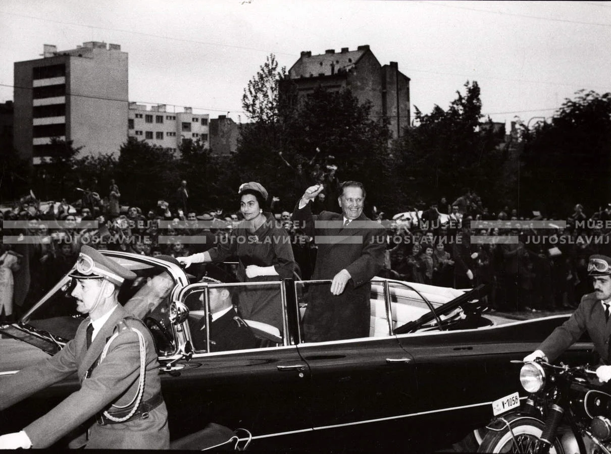 1961_166_194