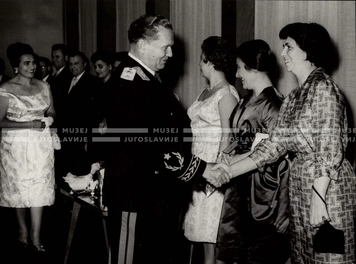 1961_168_104
